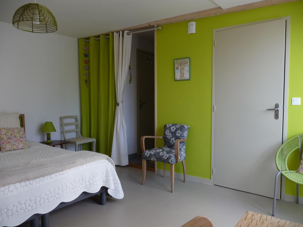 Le Jardin Aux Oiseaux Bed & Breakfast Férel Dış mekan fotoğraf