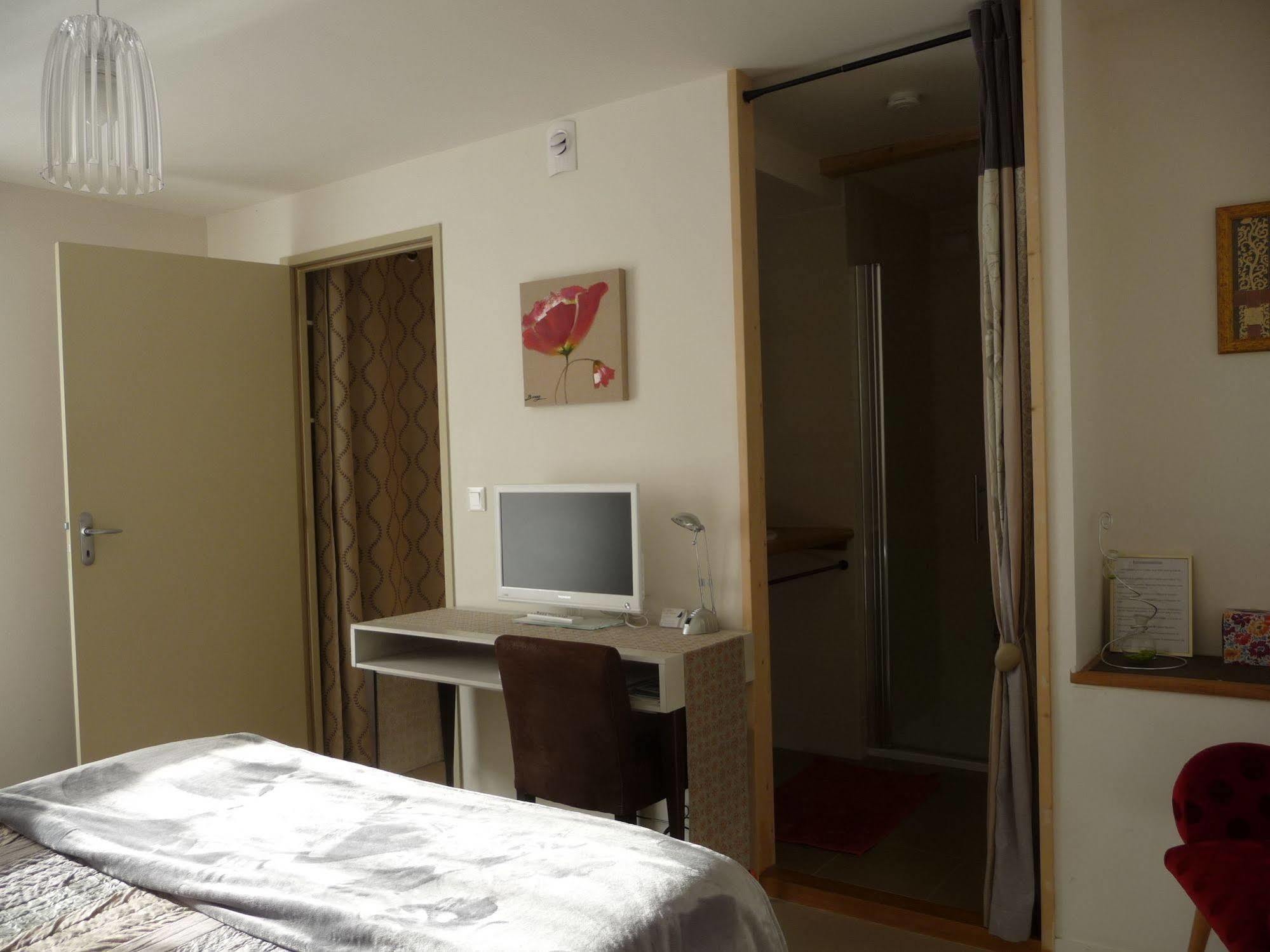 Le Jardin Aux Oiseaux Bed & Breakfast Férel Dış mekan fotoğraf