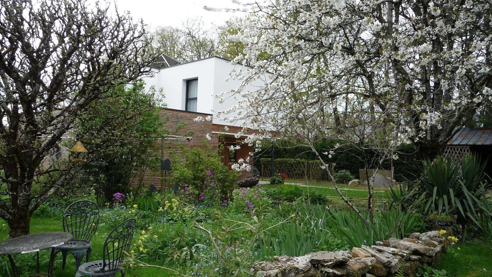 Le Jardin Aux Oiseaux Bed & Breakfast Férel Dış mekan fotoğraf